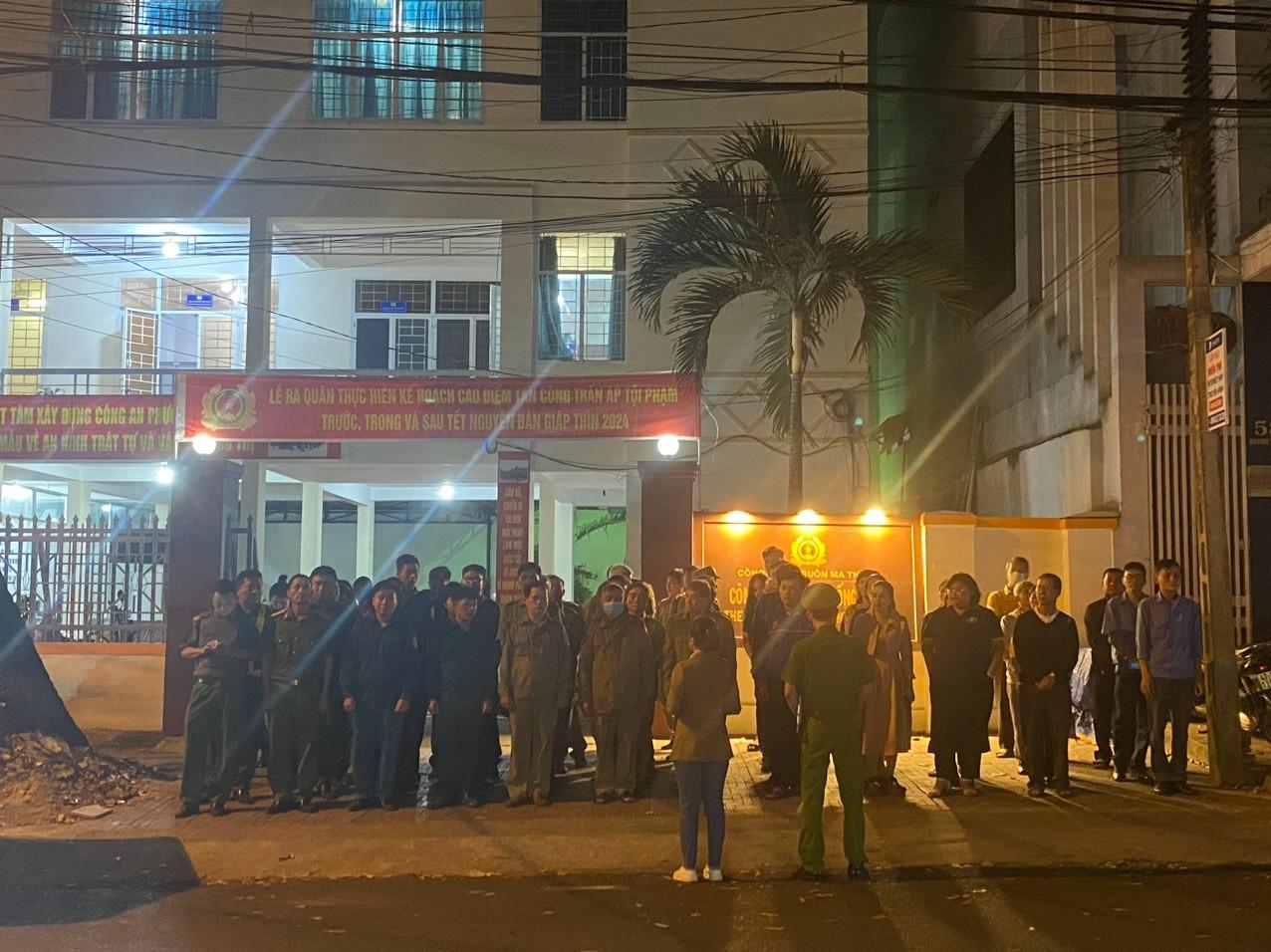 Công an phường Thống Nhất TP BMT PHƯỜNG THỐNG NHẤT TỔ CHỨC LỄ RA QUÂN THỰC HIỆN CAO ĐIỂM TẤN CÔNG, TRẤN ÁP TỘI PHẠM BẢO ĐẢM ANTT TRƯỚC, TRONG VÀ SAU TẾT NGUYÊN ĐÁN GIÁP THÌN 2024